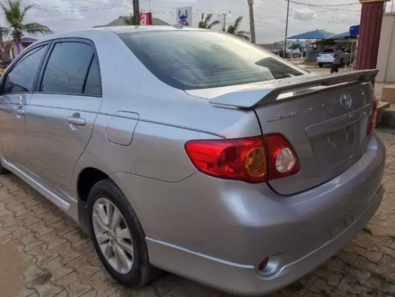 Toyota corolla   - 2019