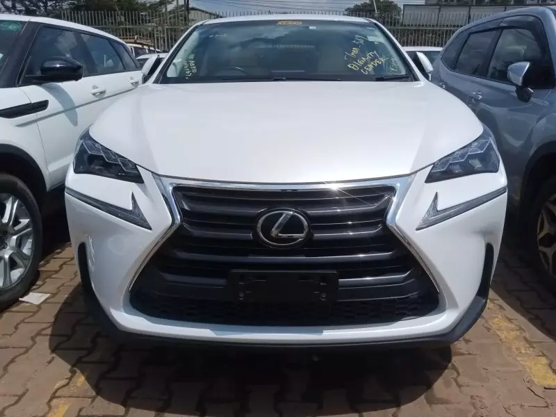 Lexus NX 200T   - 2016