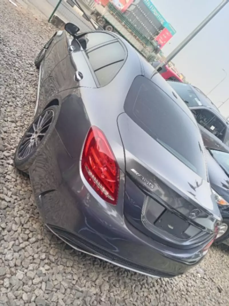 Mercedes-Benz C-Class   - 2016