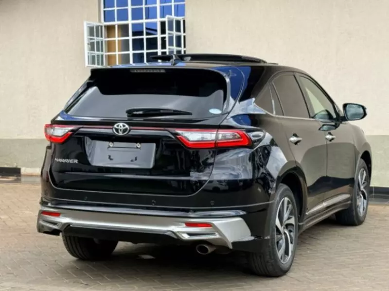 Toyota Harrier   - 2019