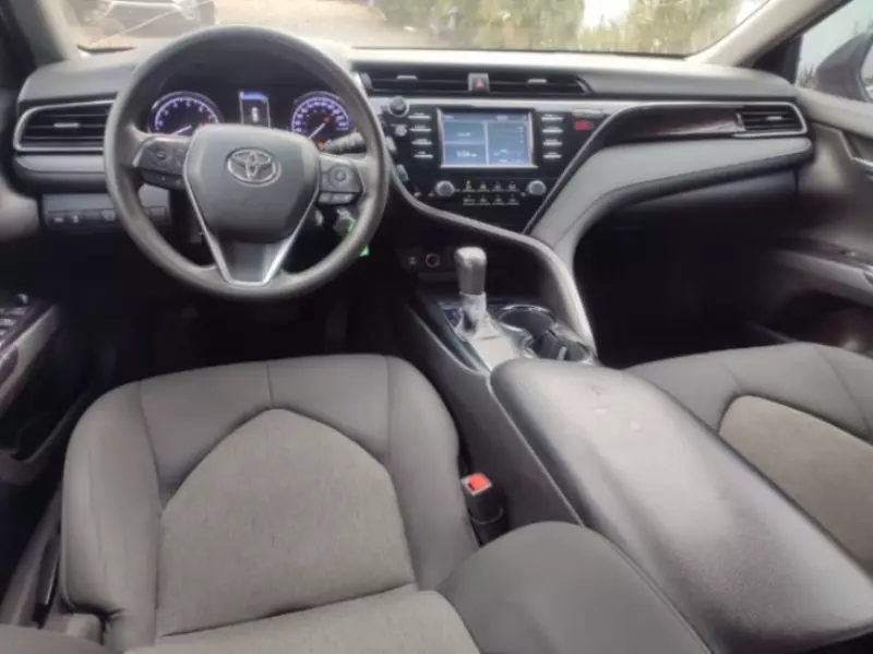 Toyota Camry - 2019