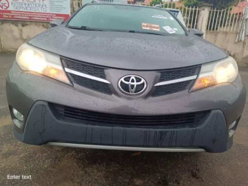 Toyota RAV 4   - 2015