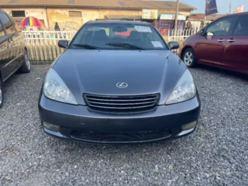 Lexus ES 330   - 2004