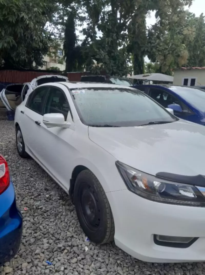 Honda Accord   - 2013