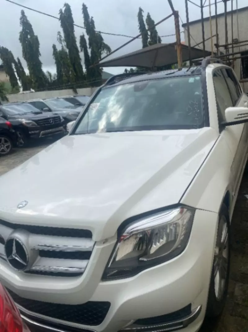 Mercedes-Benz GLK 350   - 2014