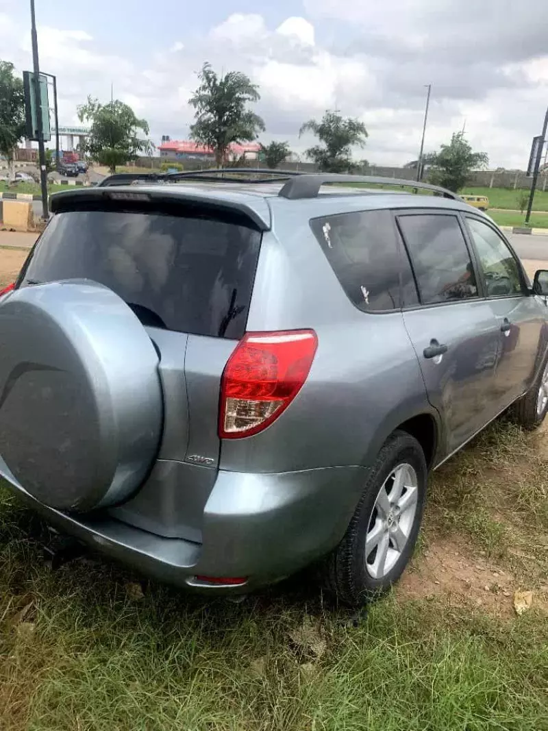 Toyota RAV 4   - 2008