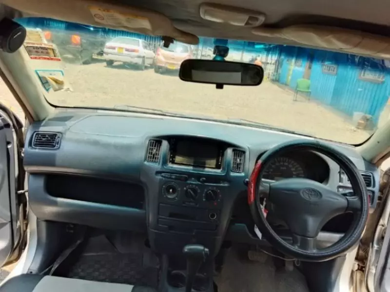 Toyota Probox    - 2009