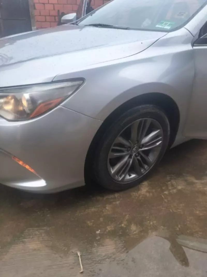 Toyota Camry   - 2016
