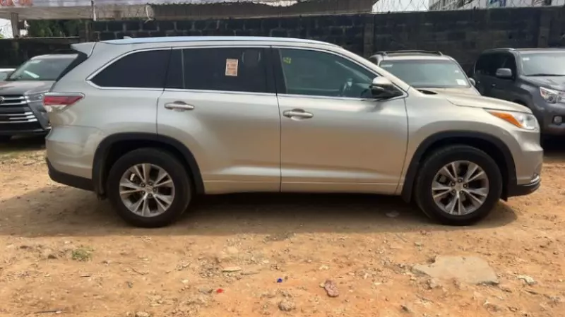 Toyota Highlander - 2014