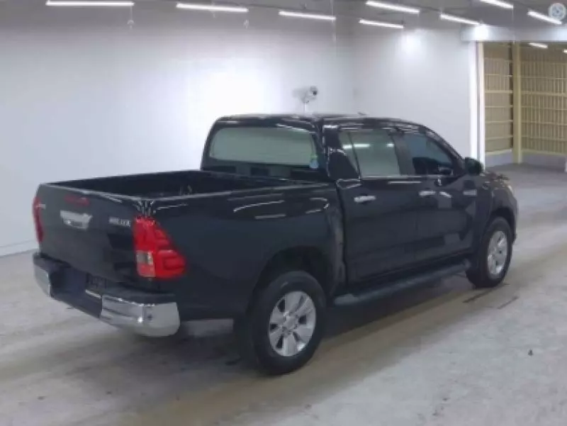 Toyota Hilux   - 2018