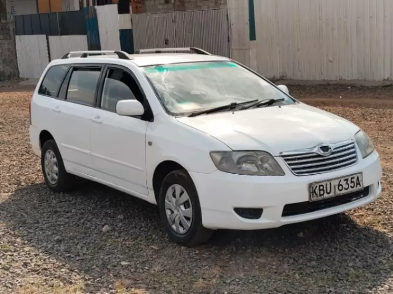 Toyota Fielder    - 2005