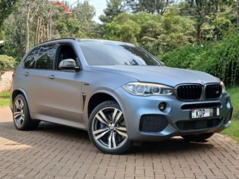 BMW X5   - 2016