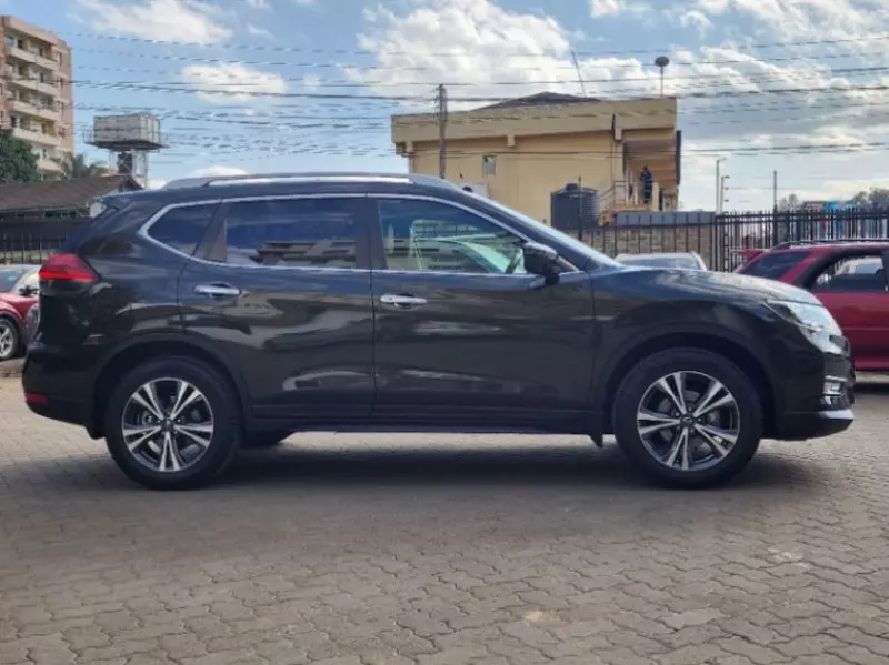 Nissan X-Trail   - 2018
