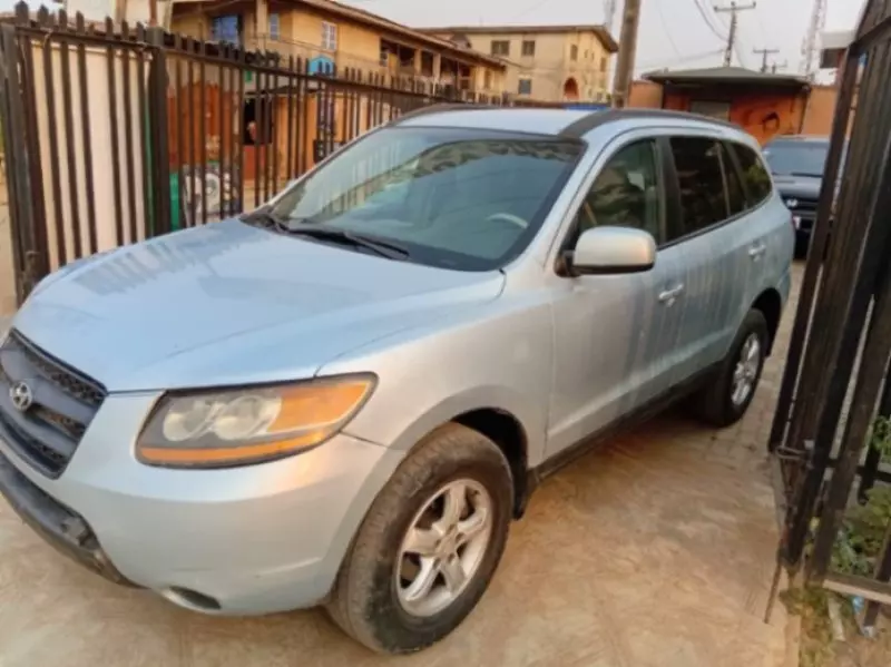 Hyundai Santa Fe   - 2008