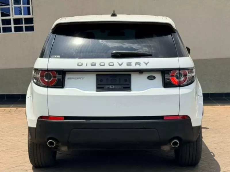 Land Rover Discovery Sport   - 2018
