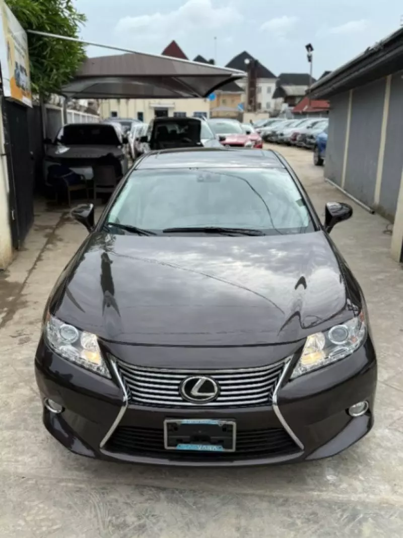Lexus ES 350   - 2013