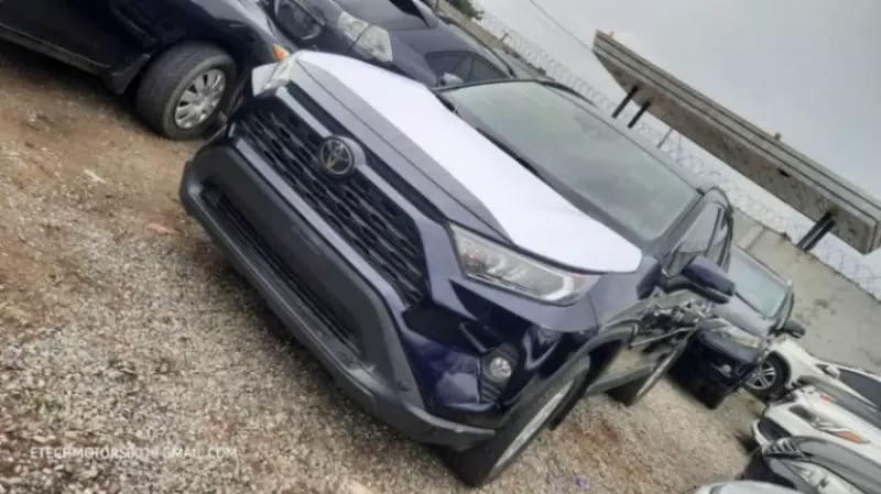 Toyota RAV4   - 2021
