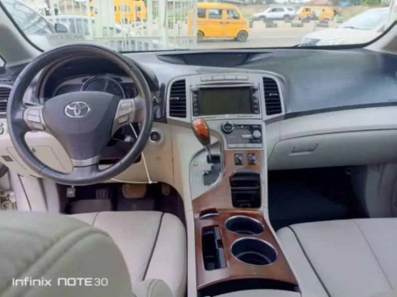 Toyota Venza   - 2010