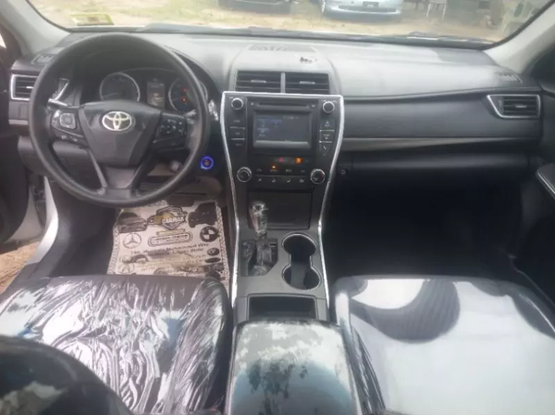 Toyota Camry   - 2016
