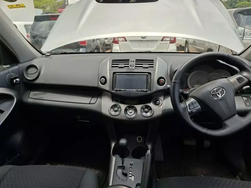 Toyota Vanguard    - 2012