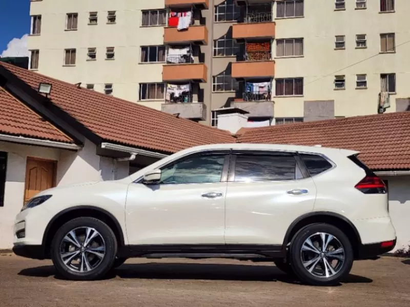 Nissan X-Trail   - 2018