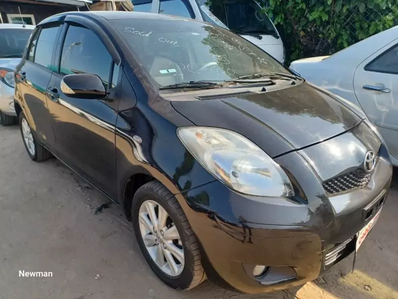 Toyota Yaris   - 2010