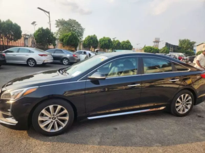 Hyundai Sonata - 2015