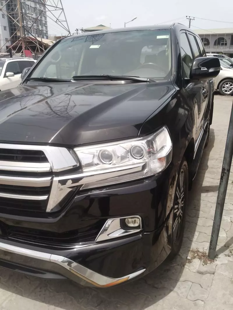 Toyota Land Cruiser Prado VX.L   - 2010