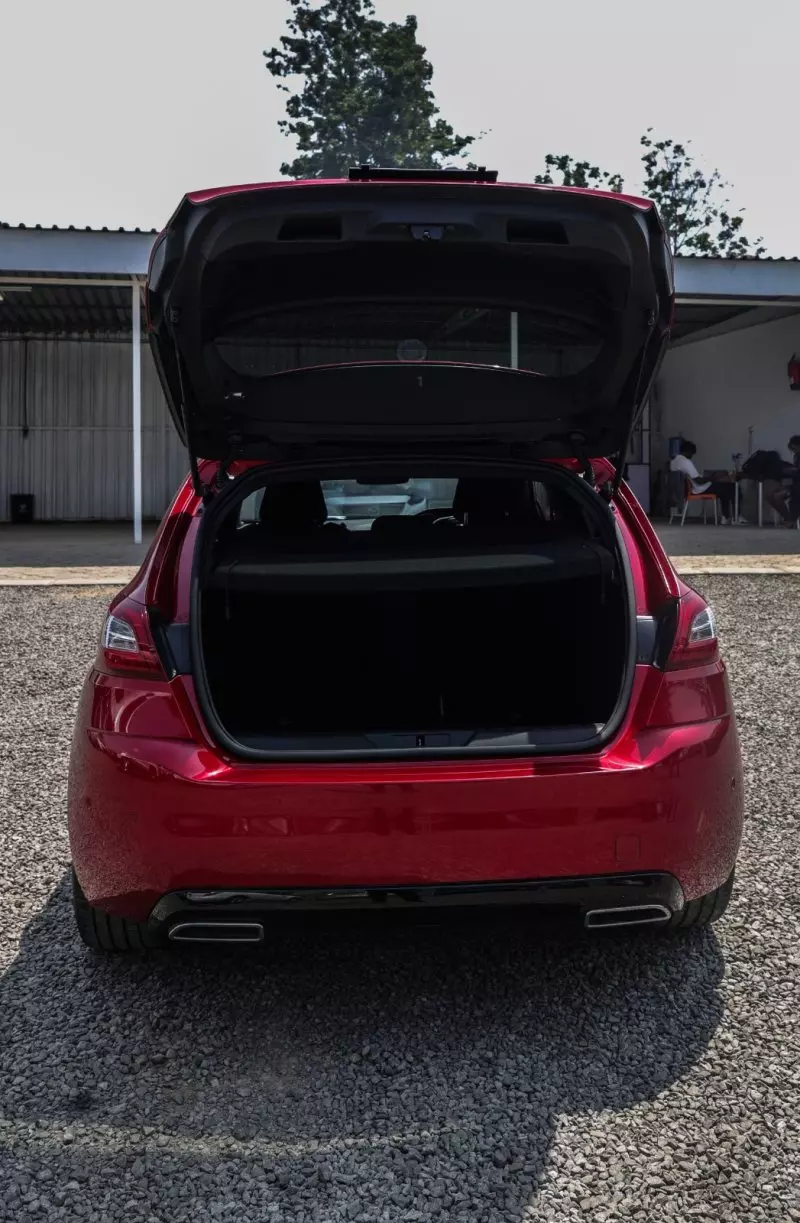 Peugeot 308   - 2017