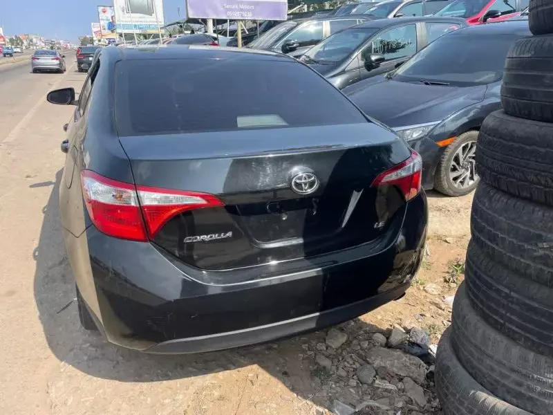 Toyota Corolla   - 2015