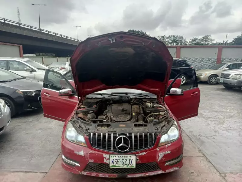 Mercedes-Benz C-class   - 2013