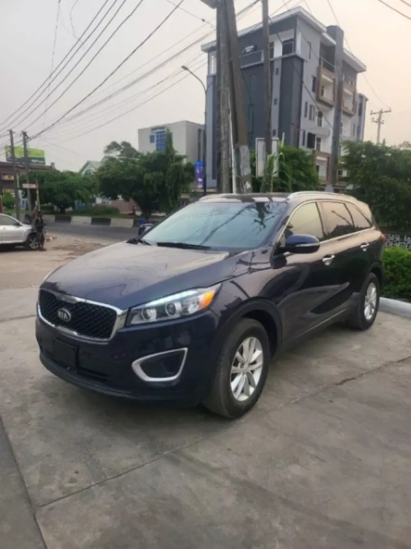 KIA Sorento   - 2016