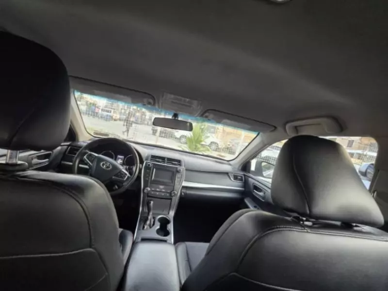 Toyota Camry   - 2016