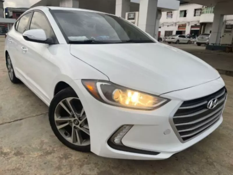 Hyundai Elantra   - 2017