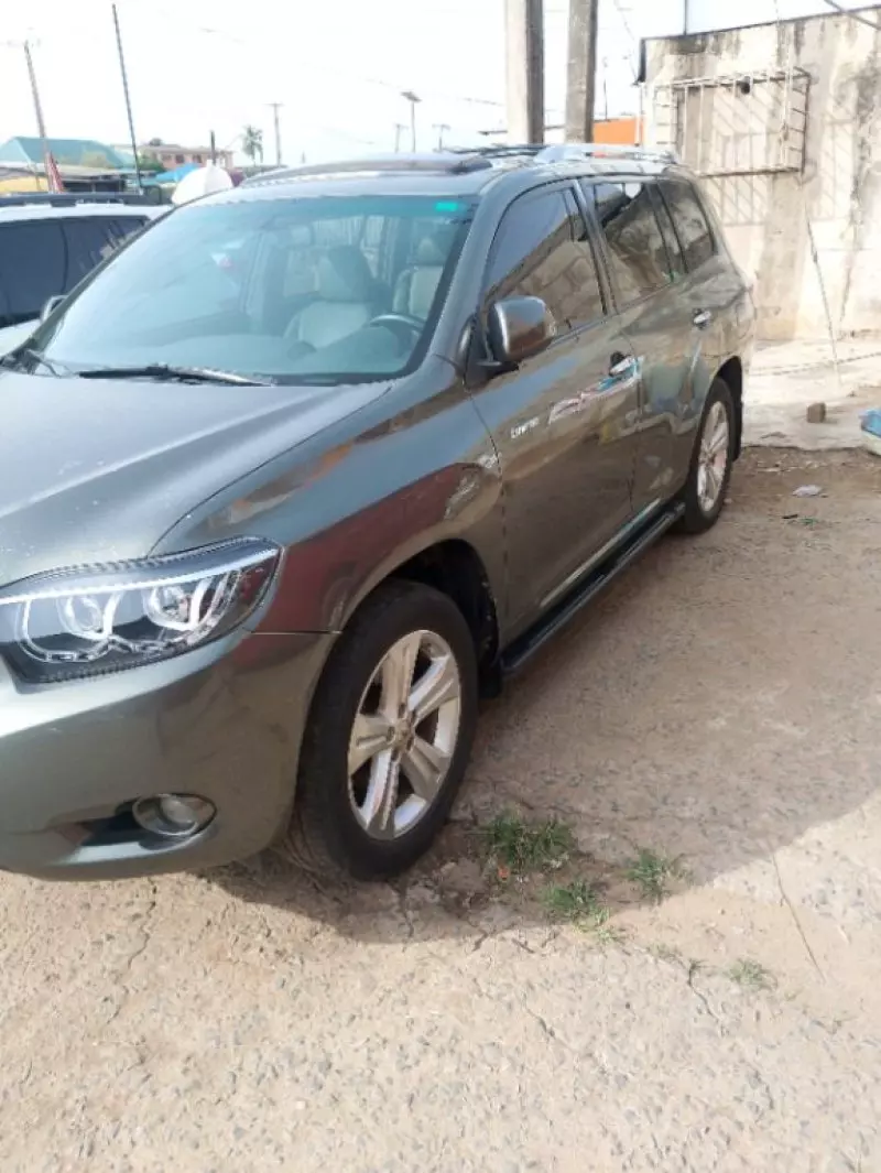 Toyota Highlander   - 2008