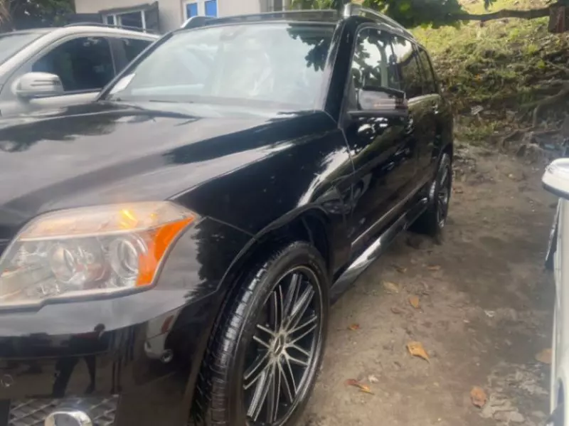 Mercedes-Benz GLK 350   - 2011