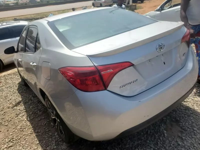 Toyota Corolla   - 2019