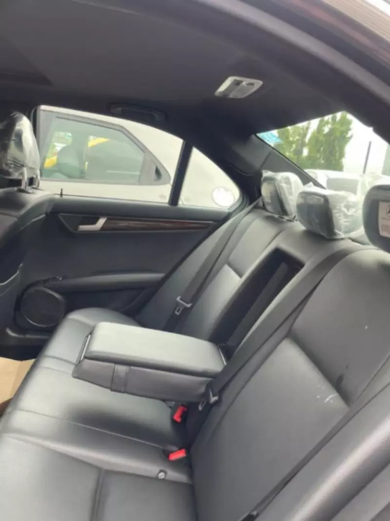 Mercedes-Benz C 300   - 2013