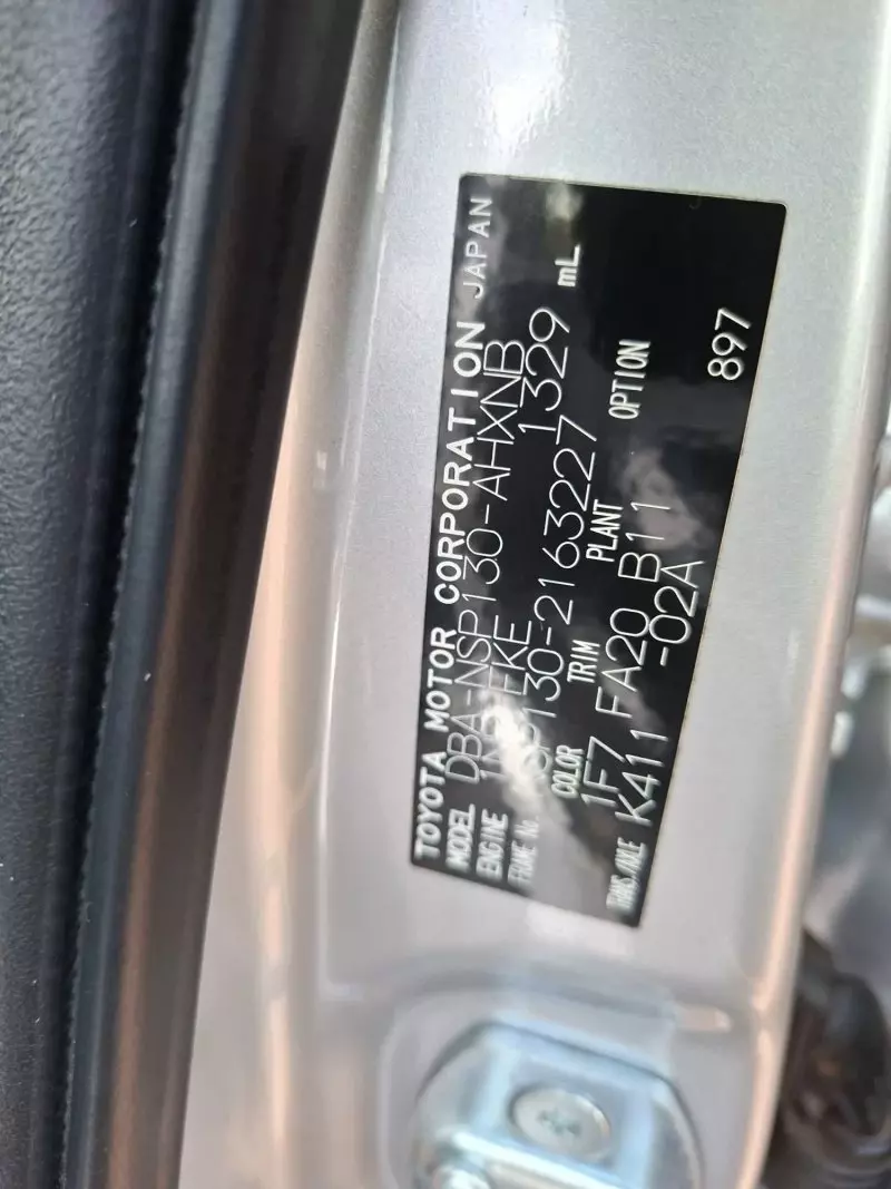 Toyota Vitz   - 2014