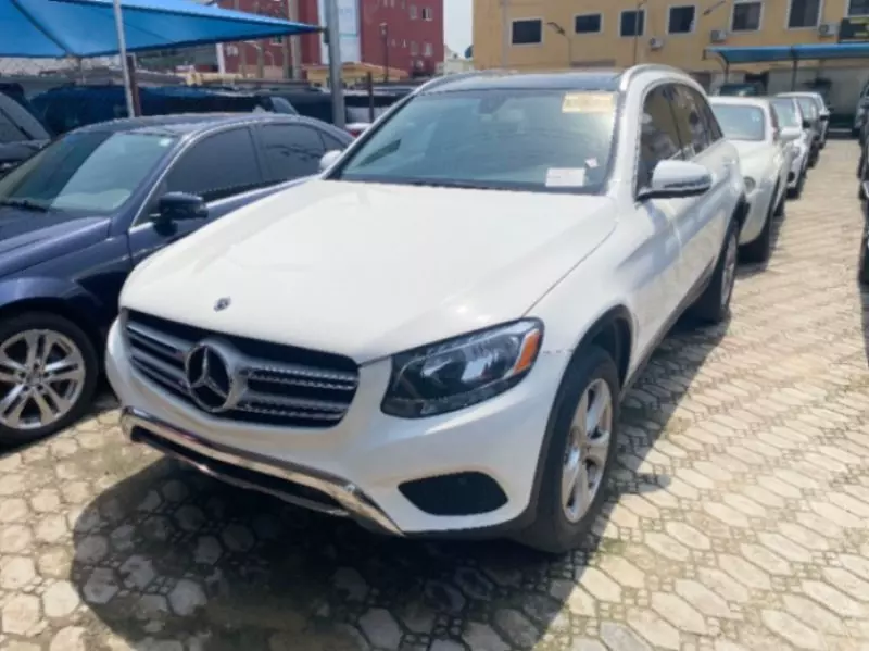 Mercedes-Benz GLC 300   - 2018