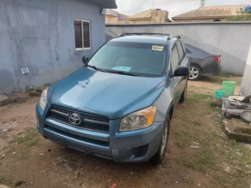 Toyota RAV4   - 2014