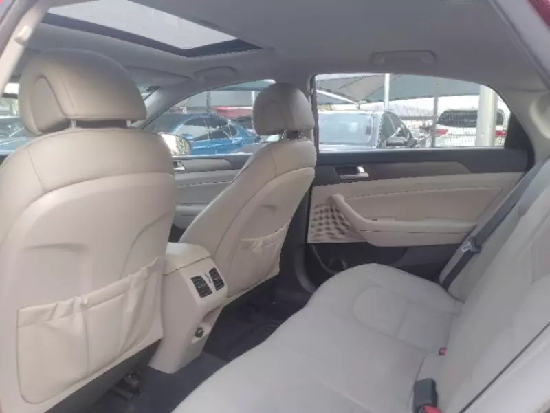 Hyundai Sonata   - 2016