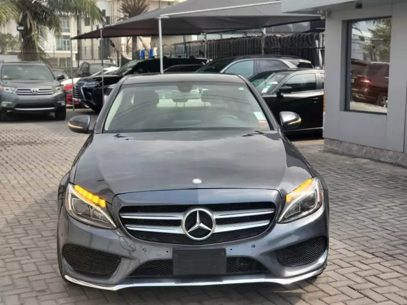 Mercedes-Benz C-class   - 2015
