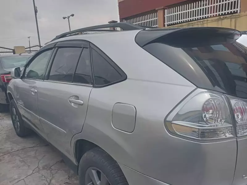 Lexus RX 330   - 2004