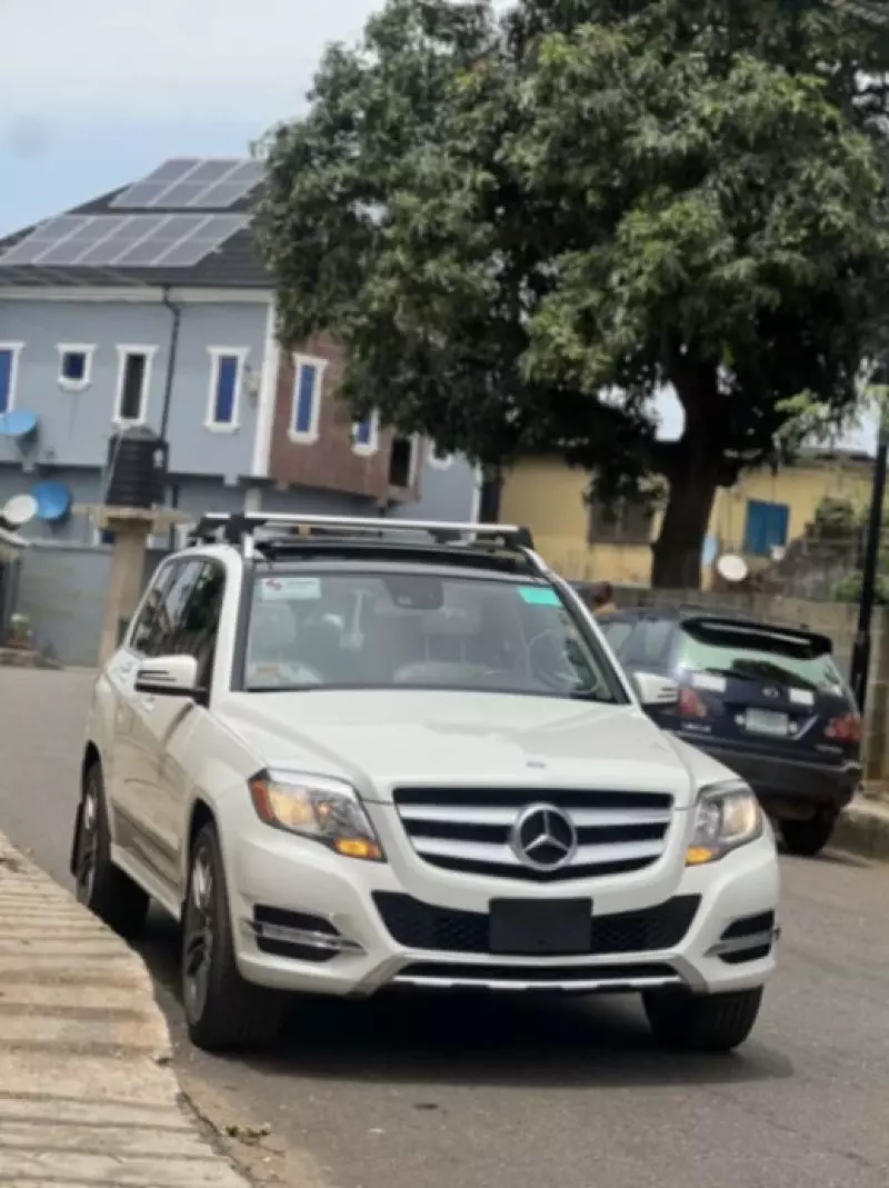 Mercedes-Benz GLK 350   - 2013