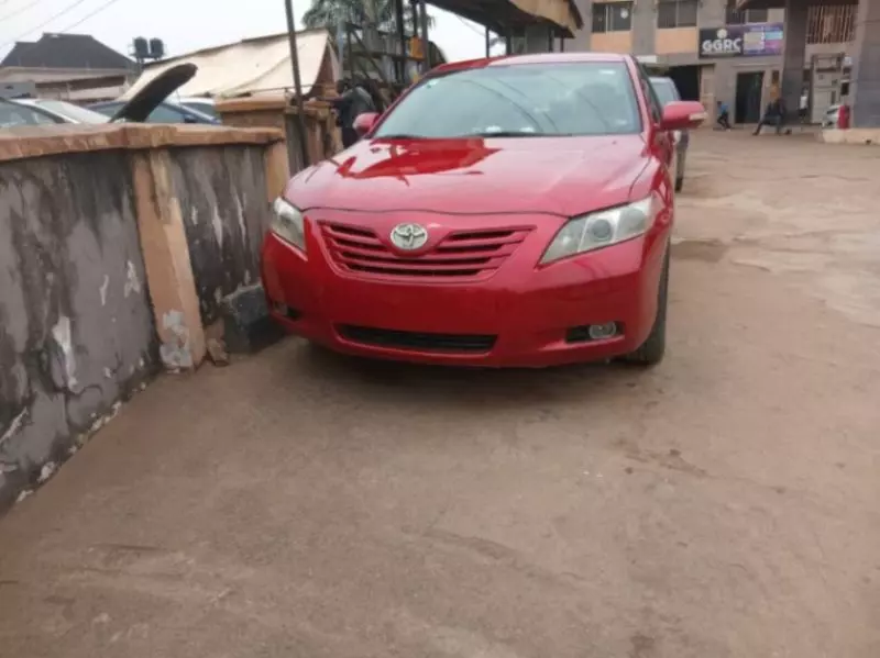 Toyota Camry   - 2008