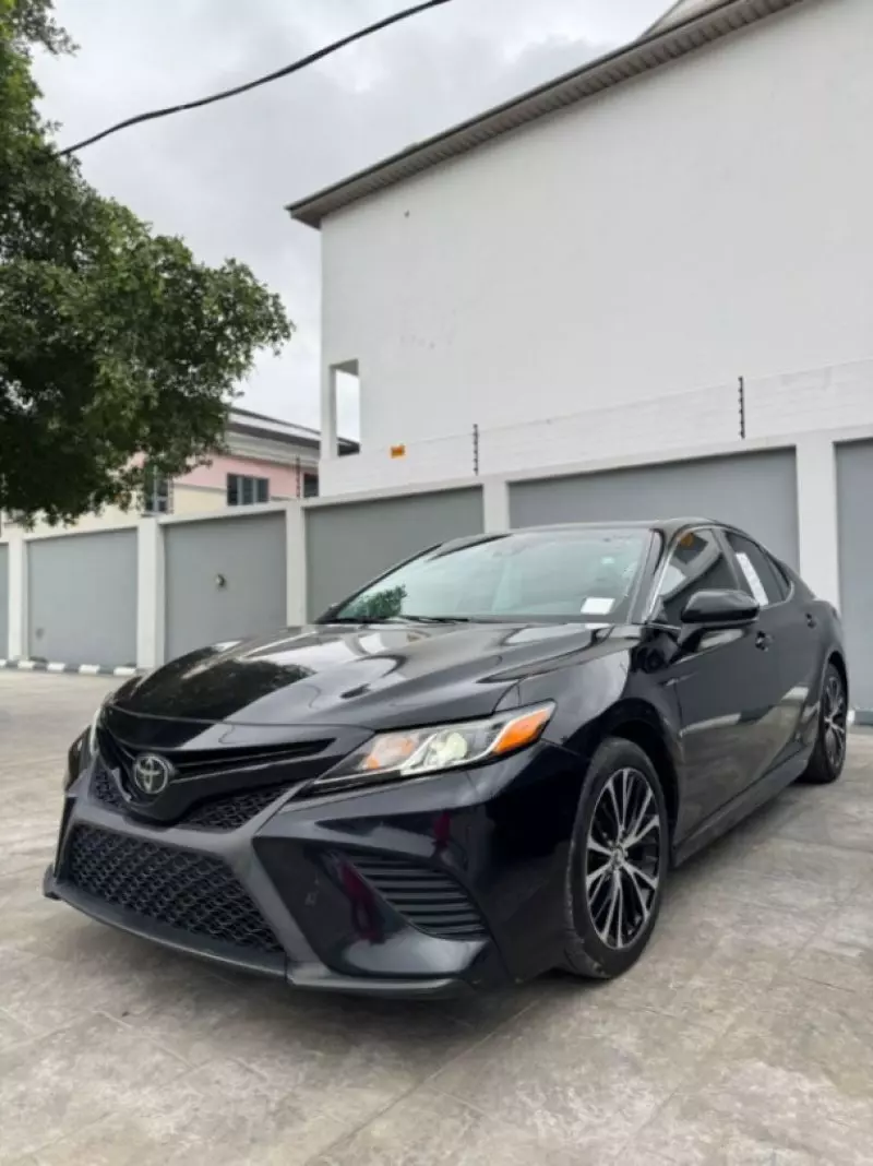 Toyota Camry   - 2020