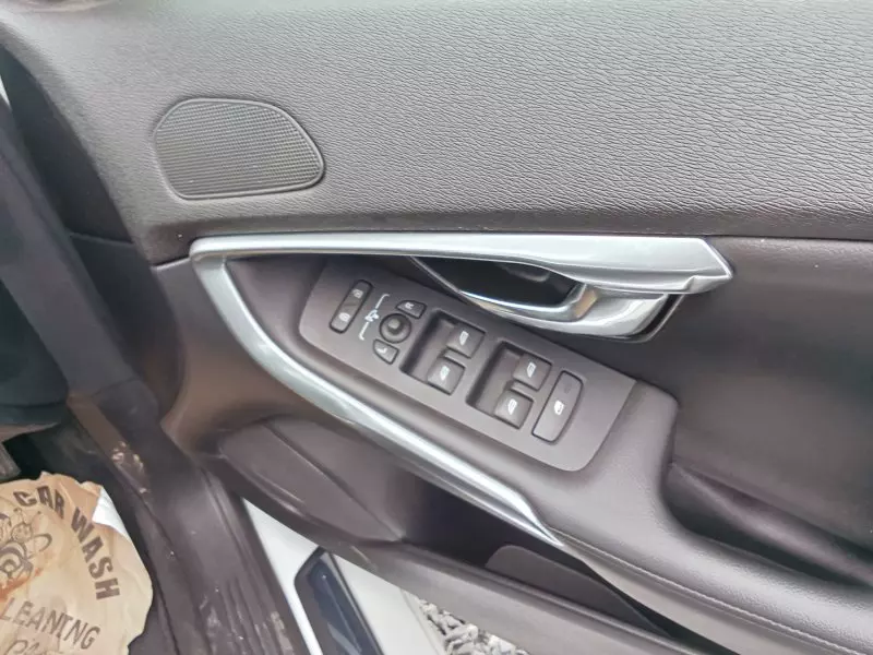 Volvo V40   - 2017