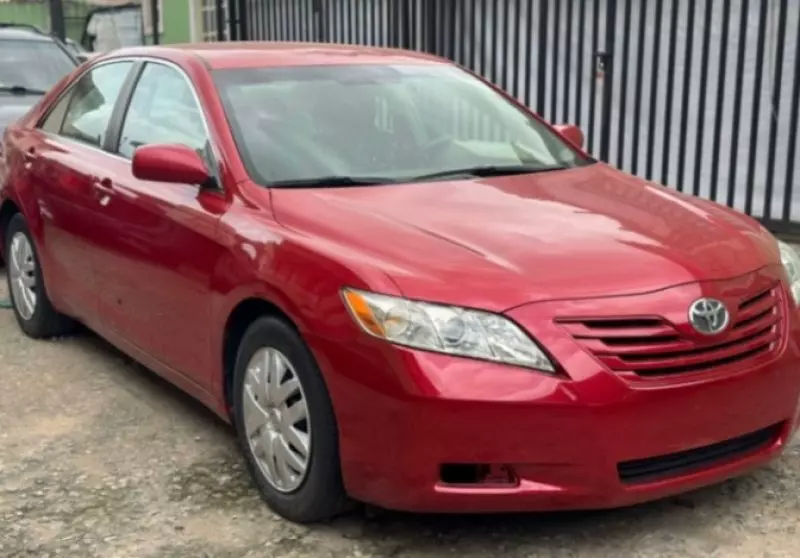 Toyota Camry   - 2007