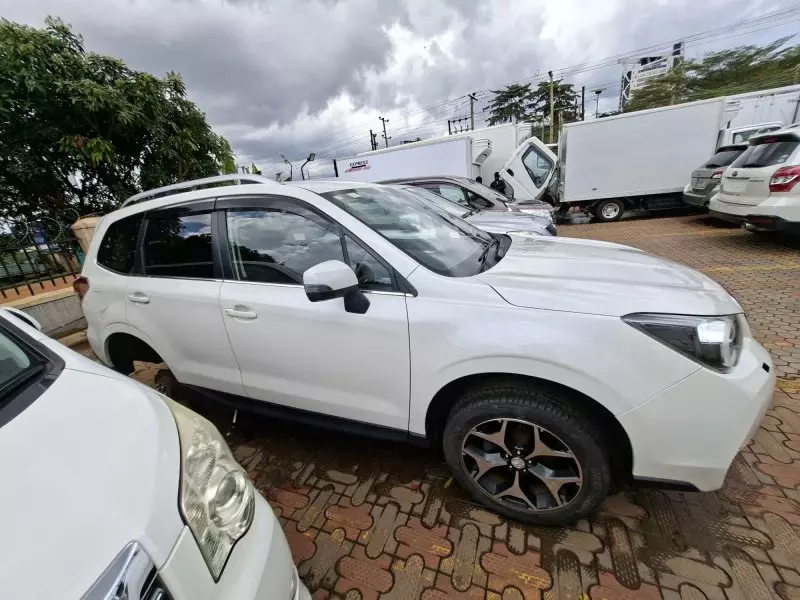 Subaru Forester   - 2015